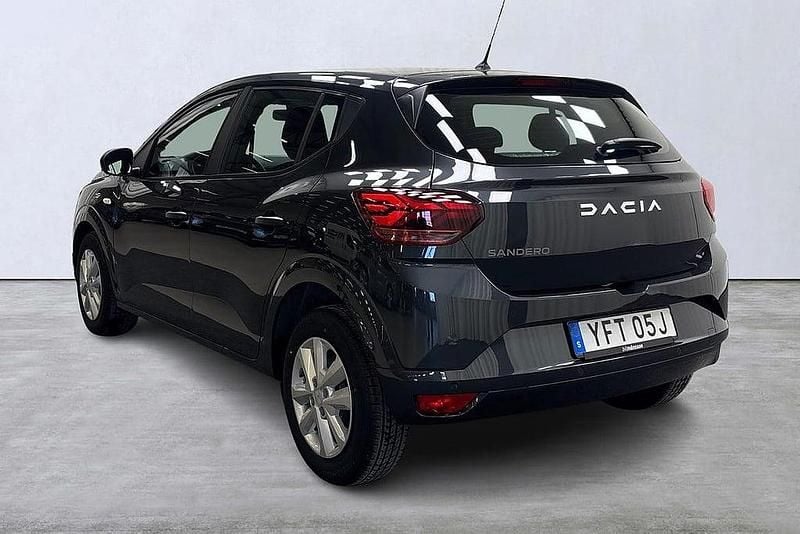 Begagnad Dacia Sandero Essentiel 91 HK (66 kW) 2022 Grå Halvkombi