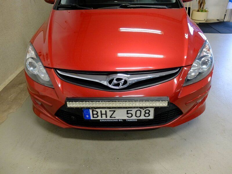 Begagnad Hyundai i30 116 HK (85 kW) 2010 Mörkröd Kombi