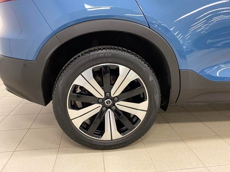 Begagnad Volvo XC40 299 kW (407 HK) 2023 Blå SUV