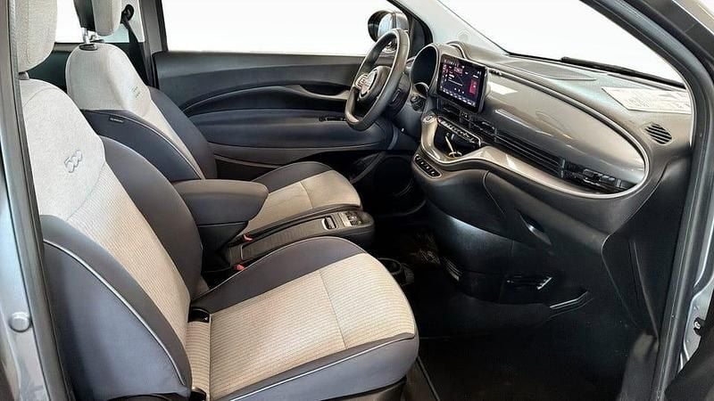 Begagnad Fiat 500e Icon 86 kW (118 HK) 2022 Grå Halvkombi