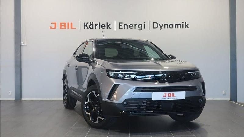 Grå Begagnad 2024 Opel Mokka Edition SUV | 239 900 kr (Bra pris) - Bild 1/4