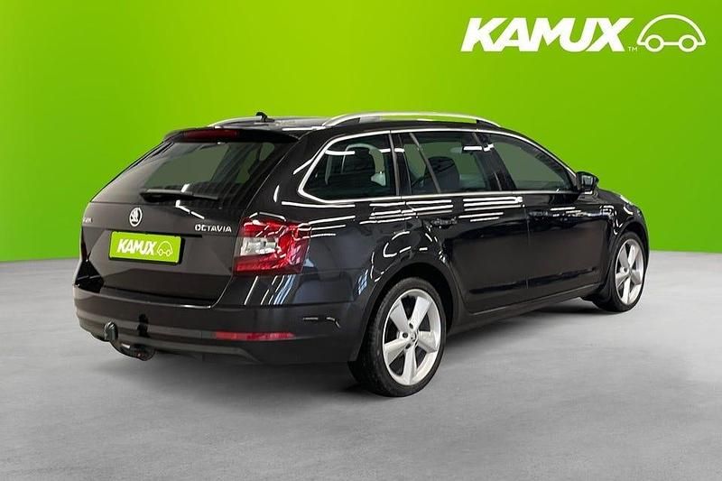 Begagnad Skoda Octavia 150 HK (110 kW) 2020 Svart Kombi
