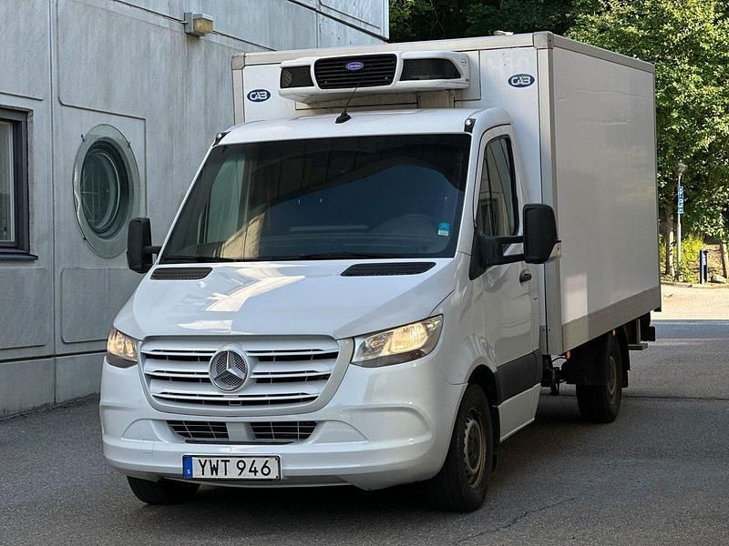Flerfärgad Begagnad 2019 Mercedes Sprinter Van | 179 900 kr (Marknadspris) - Bild 1/4