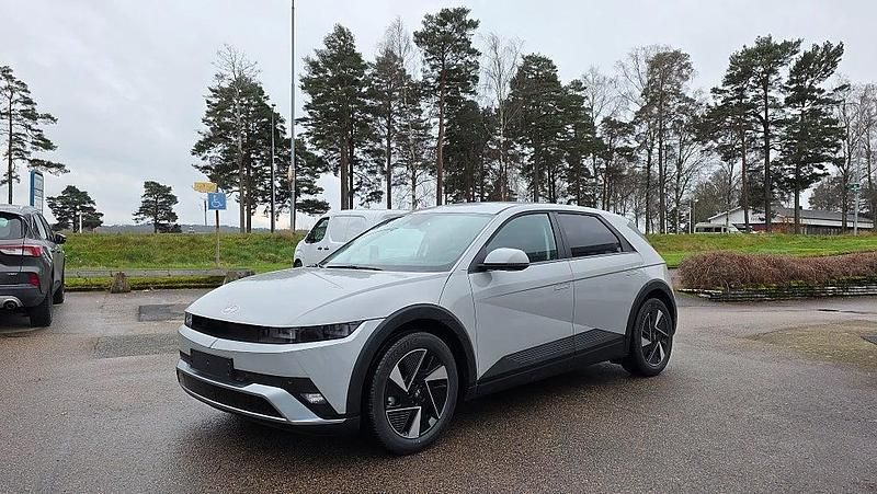 Ny 2025 Hyundai Ioniq 6 Sedan | 449 900 kr - Bild 1/4