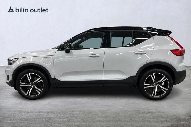 Begagnad Volvo XC40 R-Design 262 HK (192 kW) 2021 Silver SUV