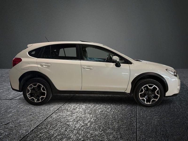 Begagnad Subaru XV 147 HK (108 kW) 2012 Vit (vit metallic) SUV