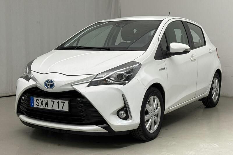 Vit Begagnad 2018 Toyota Yaris | 139 000 kr (Marknadspris) - Bild 1/4