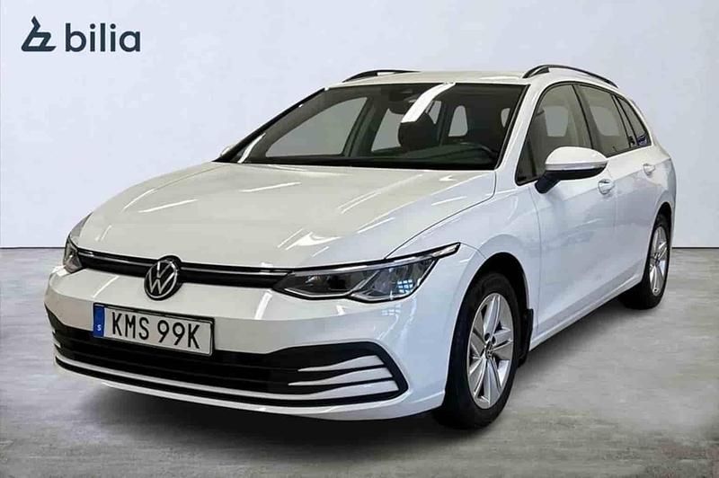 Vit Begagnad 2022 VW Golf VIII Kombi | 239 800 kr (Bra pris) - Bild 1/1