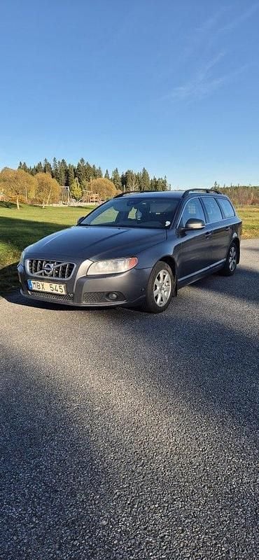 Begagnad 2012 Volvo V70 Momentum Kombi | 69 000 kr (Bra pris) - Bild 1/4