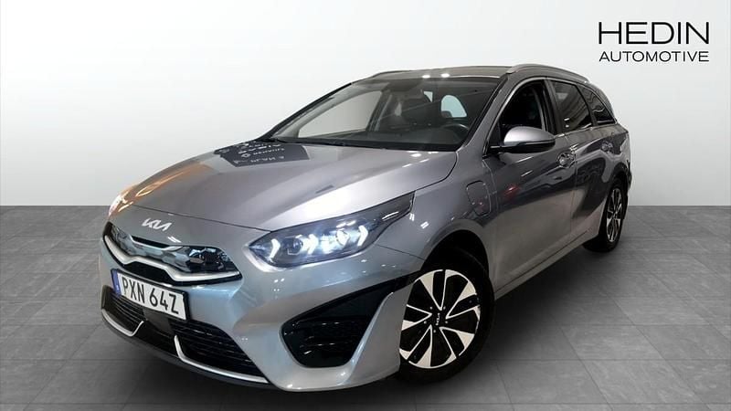 Grå (grey) Begagnad 2022 Kia Ceed Sportswagon Advance Kombi | 229 900 kr (Bra pris) - Bild 1/4