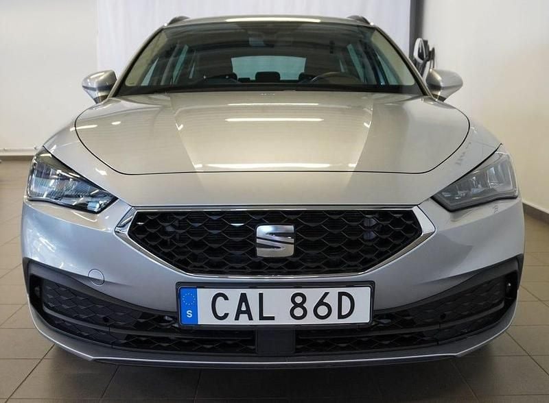 Begagnad Seat Leon ST Style 111 HK (81 kW) 2024 Silver Kombi