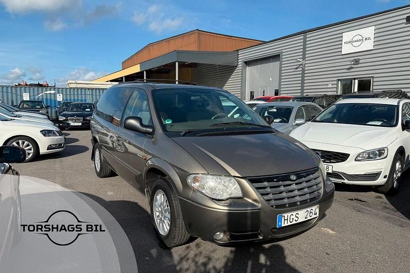 Ljusbrun (brun) Begagnad 2006 Chrysler Grand Voyager Executive Minibuss | 44 900 kr (Marknadspris) - Bild 1/3