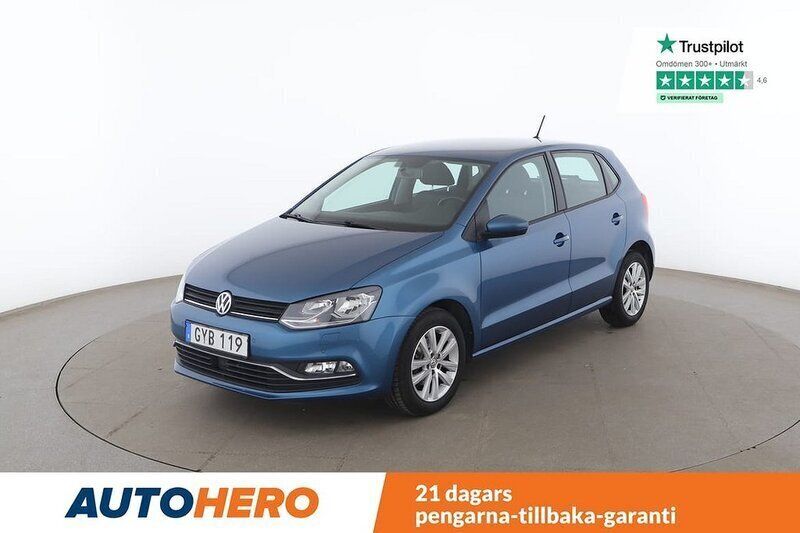 Blå Begagnad 2017 VW Polo Halvkombi | 119 000 kr (Marknadspris) - Bild 1/4