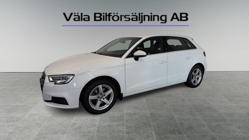 Vit Begagnad 2017 Audi A3 Sportback Proline Halvkombi | 179 900 kr (Marknadspris) - Bild 1/4