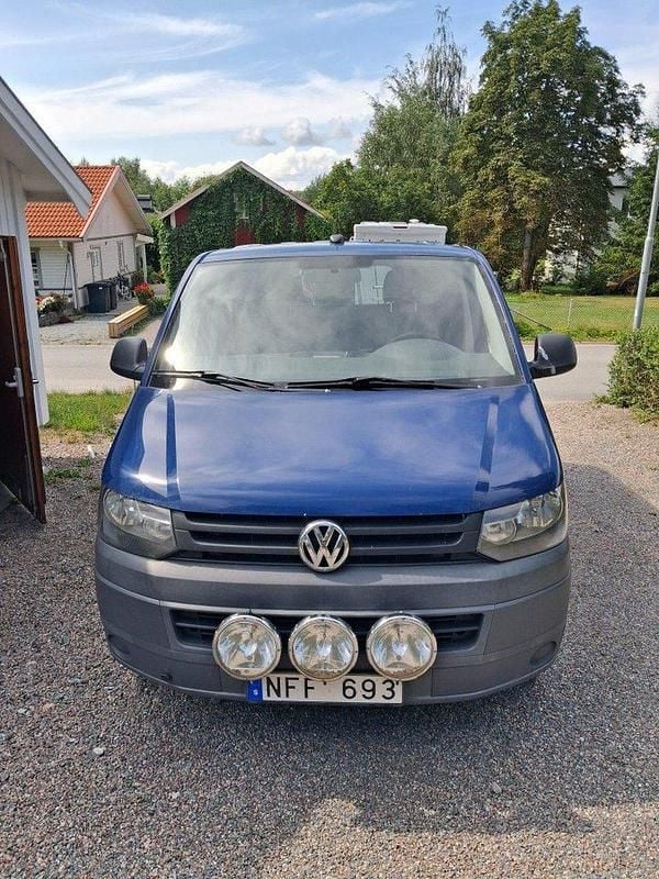 Blå Begagnad 2013 VW T5 Van | 73 000 kr (Superpris) - Bild 1/4