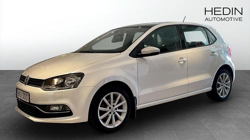 Vit (white) Begagnad 2016 VW Polo Halvkombi | 89 000 kr (Marknadspris) - Bild 1/4