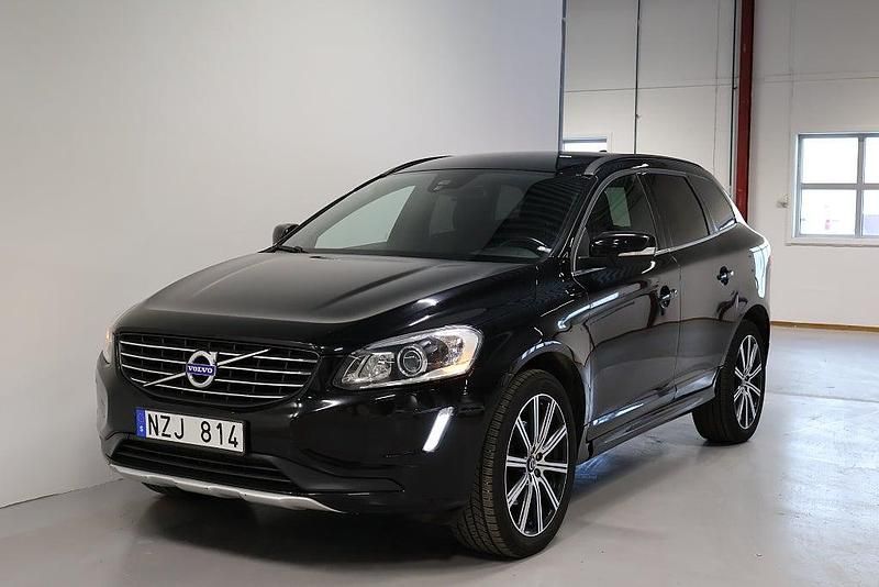 Begagnad Volvo XC60 Momentum 164 HK (120 kW) 2013 Svart SUV