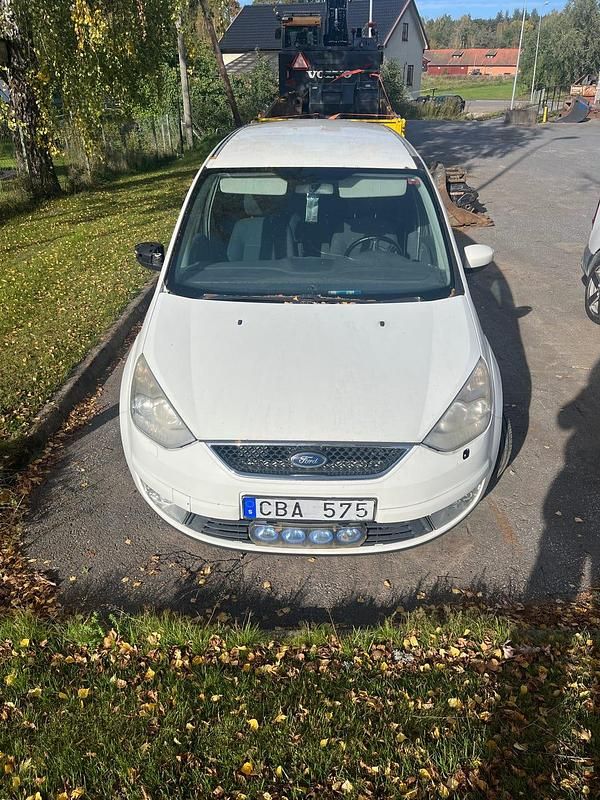 Begagnad Ford Galaxy 140 HK (102 kW) 2007 Minibuss