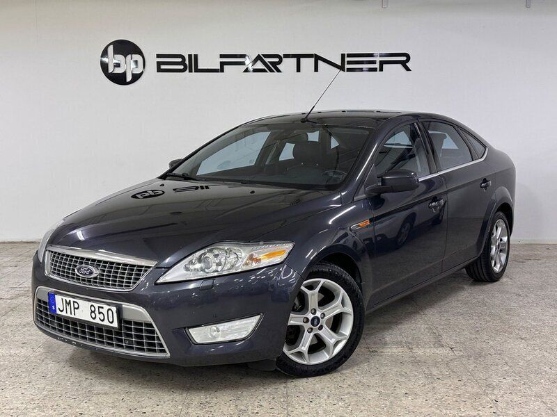 Grå Begagnad 2008 Ford Mondeo Titanium X Halvkombi | 59 900 kr (Lite dyr) - Bild 1/4