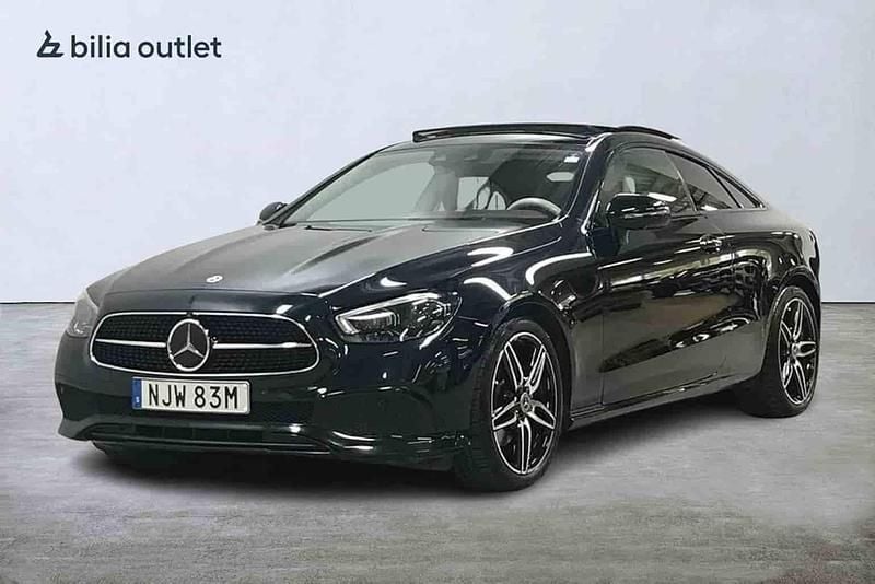 Grön Begagnad 2022 Mercedes E220 Sportkupé | 459 900 kr (Marknadspris) - Bild 1/1