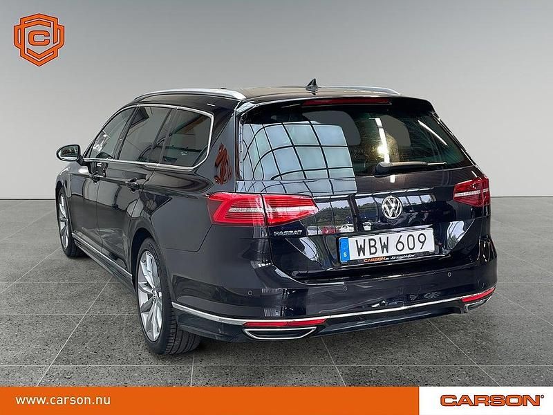 Begagnad VW Passat Active 240 HK (176 kW) 2018 Svart Kombi