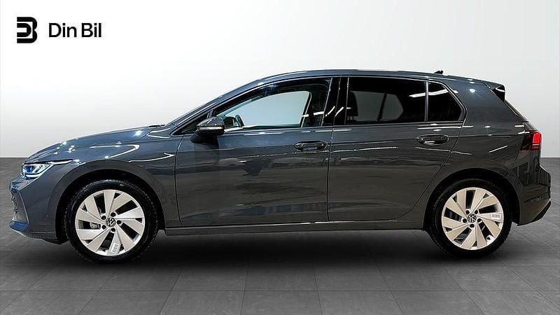 Begagnad VW Golf VIII Edition 150 HK (110 kW) 2025 Grå Halvkombi