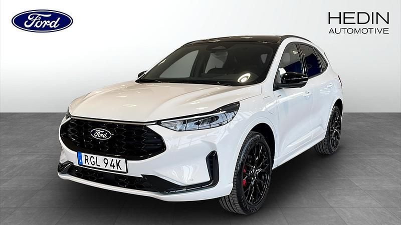 Frozen white Ny 2025 Ford Kuga ST-Line X SUV | 494 000 kr (Dyr) - Bild 1/4
