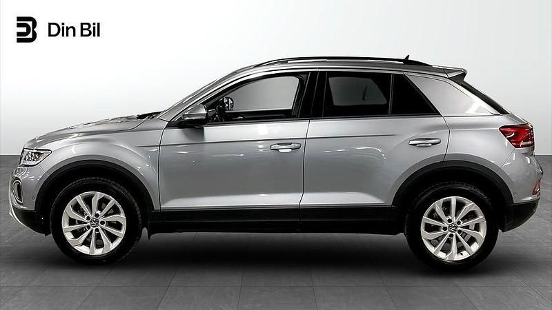 Begagnad VW T-Roc Life 150 HK (110 kW) 2024 Silver SUV