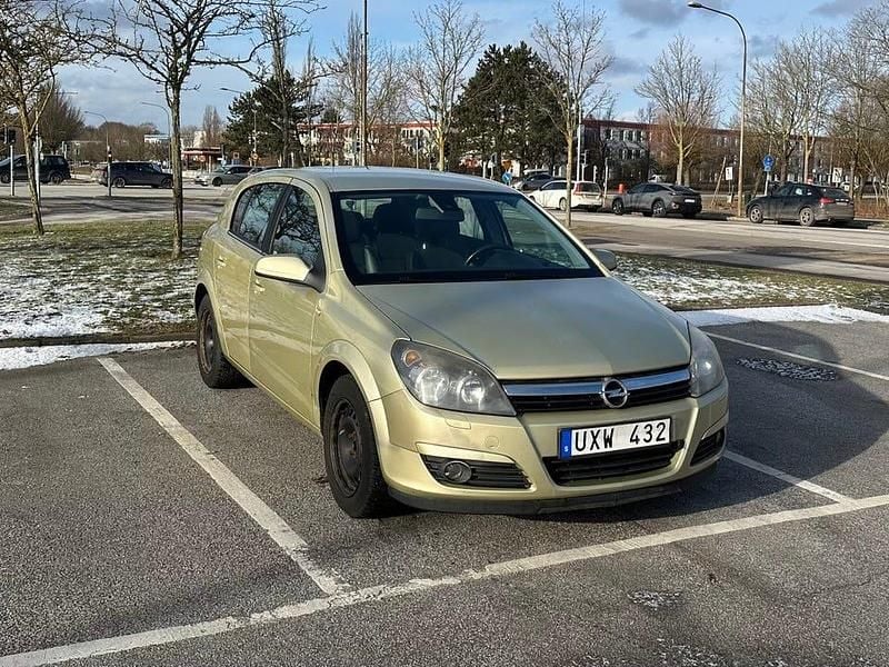 Begagnad 2004 Opel Astra | 44 000 kr (Dyr) - Bild 1/4