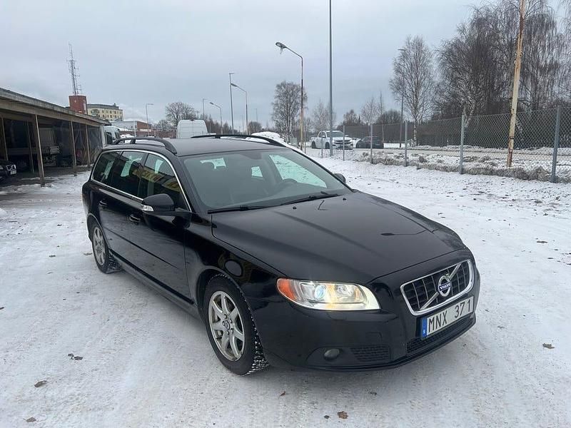 Begagnad Volvo V70 Momentum 109 HK (80 kW) 2010 Svart Kombi