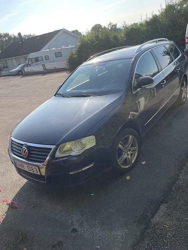 Svart Begagnad 2008 VW Passat Sportline Kombi | 10 500 kr (Marknadspris) - Bild 1/3