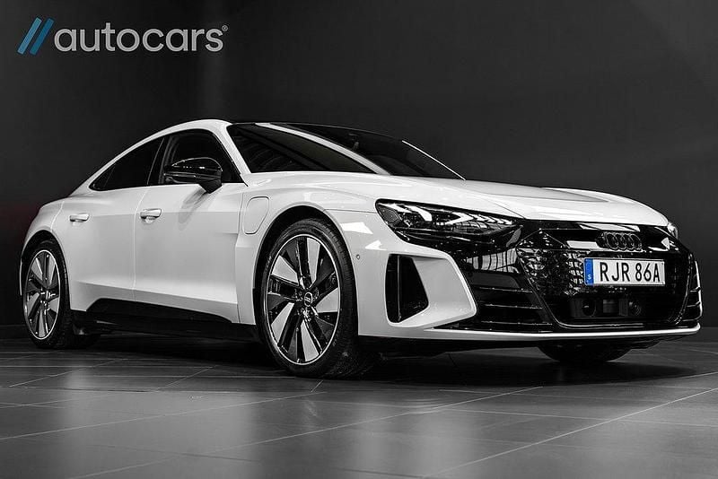 Silver Begagnad 2021 Audi e-tron GT quattro Comfort Sedan | 698 750 kr - Bild 1/4