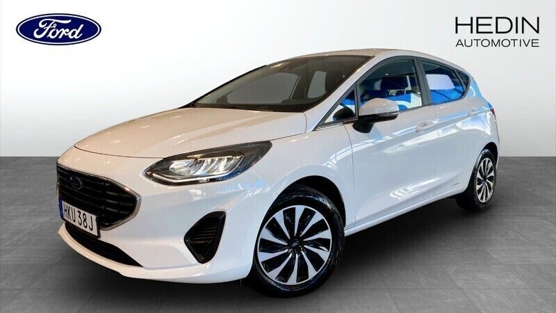 Vit (white) Begagnad 2022 Ford Fiesta Titanium Halvkombi | 154 900 kr (Marknadspris) - Bild 1/4