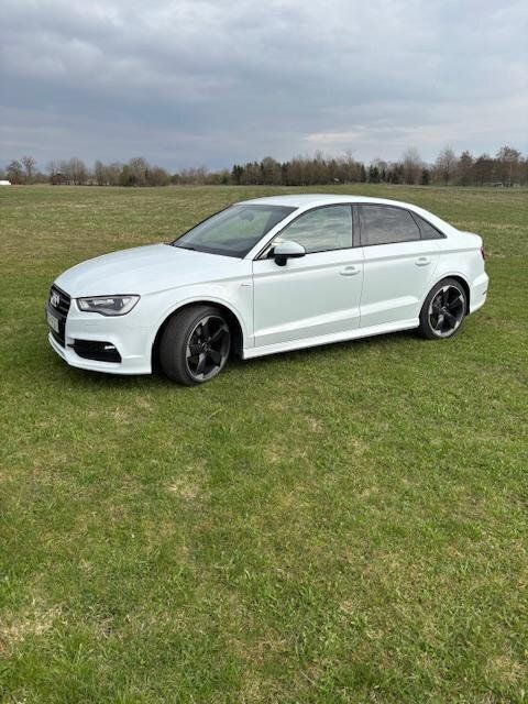 Vit Begagnad 2014 Audi A3 Sedan | 148 000 kr (Marknadspris) - Bild 1/2