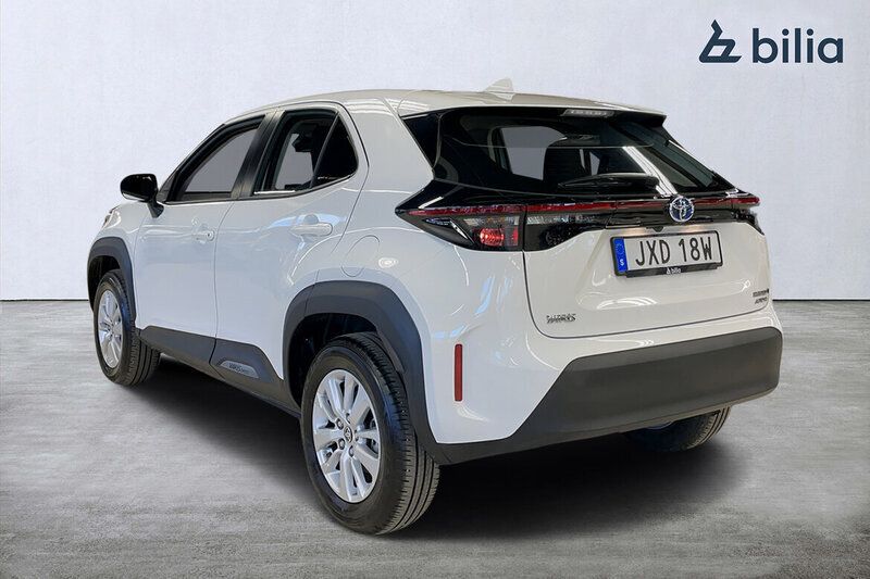 toyota-yaris-cross-begagnad-42-till-salu-autouncle