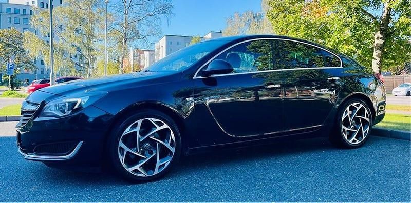 Svart Begagnad 2016 Opel Insignia Business Halvkombi | 58 000 kr (Bra pris) - Bild 1/4