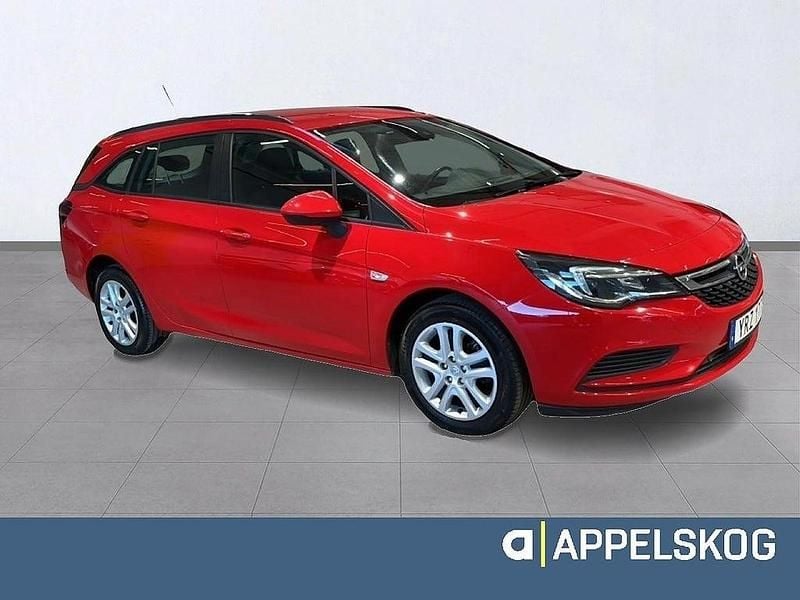 Begagnad Opel Astra 125 HK (91 kW) 2017 Röd Kombi
