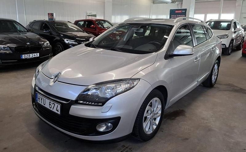 Silver Begagnad 2014 Renault Mégane III | 75 000 kr (Lite dyr) - Bild 1/4