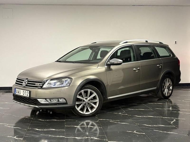 Ljusbrun Begagnad 2013 VW Passat Kombi | 104 900 kr (Marknadspris) - Bild 1/4
