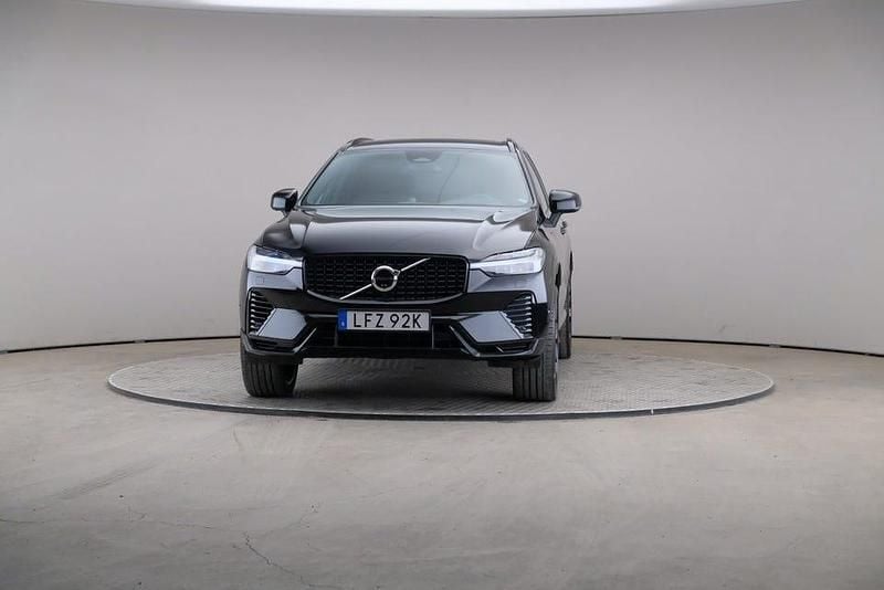 Begagnad Volvo XC60 R-Design Pro 390 HK (286 kW) 2023 Onyx black (metallic) SUV