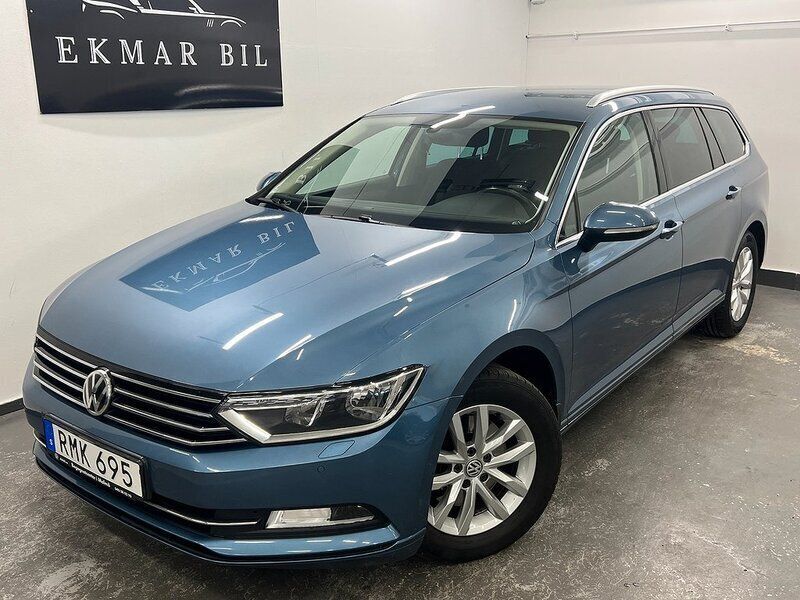 Blå Begagnad 2017 VW Passat Kombi | 169 900 kr (Marknadspris) - Bild 1/4