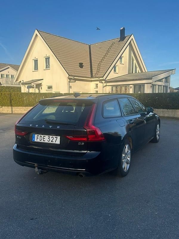 Begagnad Volvo V90 150 HK (110 kW) 2018 Kombi