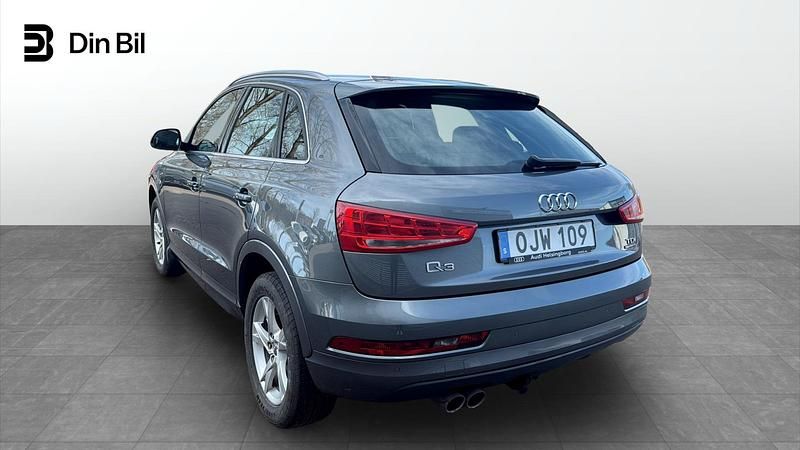 Begagnad Audi Q3 Sport 150 HK (110 kW) 2016 Monsungrå metallic SUV