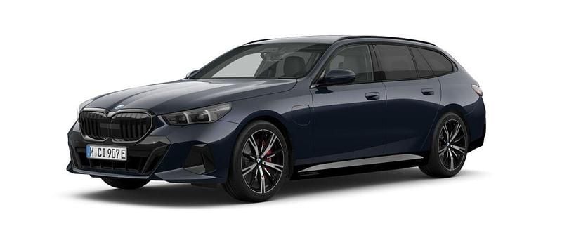 Ny 2025 BMW 530e Comfort Edition Kombi | 789 000 kr (Marknadspris) - Bild 1/4