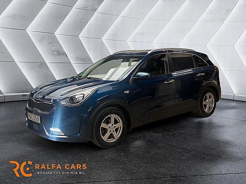 Begagnad Kia Niro Advance 141 HK (103 kW) 2017 Blå SUV