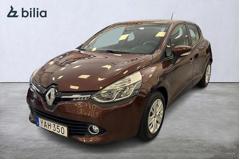 Brun Begagnad 2015 Renault Clio IV Expression Halvkombi | 84 000 kr (Marknadspris) - Bild 1/3
