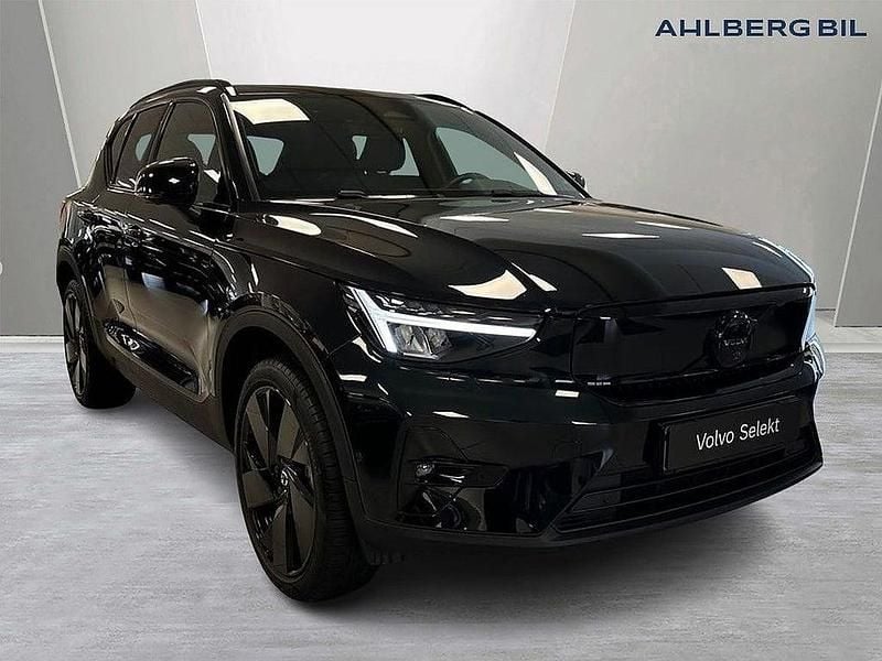Svart Begagnad 2024 Volvo EX40 Ultra SUV | 519 500 kr (Dyr) - Bild 1/3