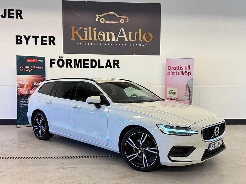 Vit Begagnad 2019 Volvo V60 Momentum Kombi | 214 900 kr (Marknadspris) - Bild 1/4
