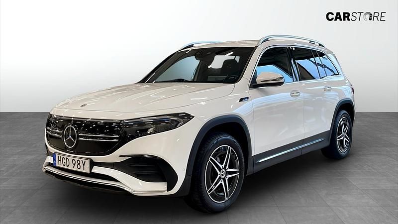 Begagnad Mercedes EQB300 AMG line 167 kW (228 HK) 2022 Vit SUV