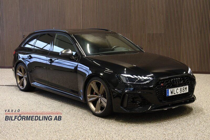Svart Begagnad 2020 Audi RS4 Comfort Kombi | 799 000 kr (Marknadspris) - Bild 1/4